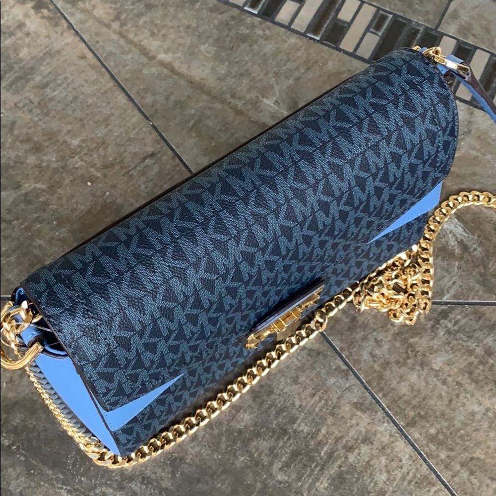 MICHAEL KORS KINSLEY MD SHLDR FLAP FRCH BLU MLT - Picture 14 of 16
